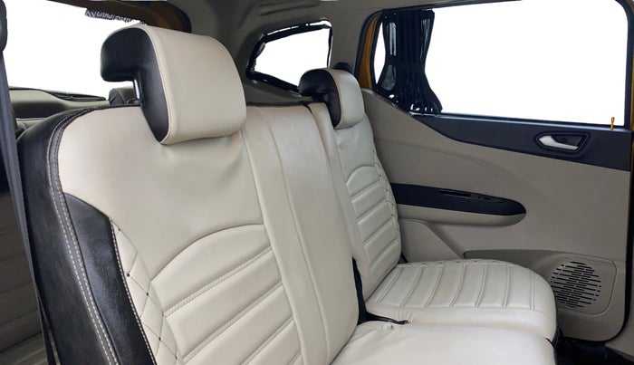 2020 Renault TRIBER RXZ, Petrol, Manual, 34,850 km, Right Side Rear Door Cabin