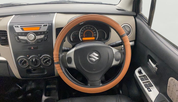 2014 Maruti Wagon R 1.0 VXI, Petrol, Manual, 77,959 km, Steering Wheel Close Up