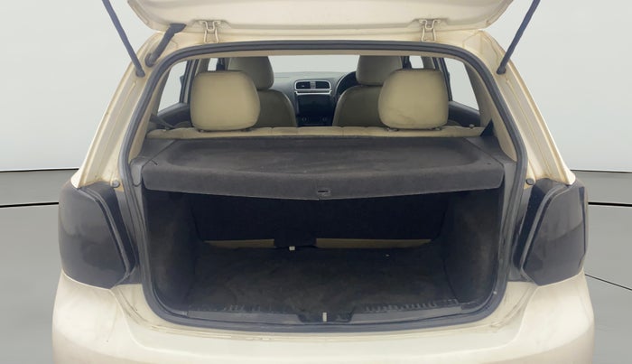 2014 Volkswagen Polo HIGHLINE1.2L, Petrol, Manual, 1,18,268 km, Boot Open Zoomed View