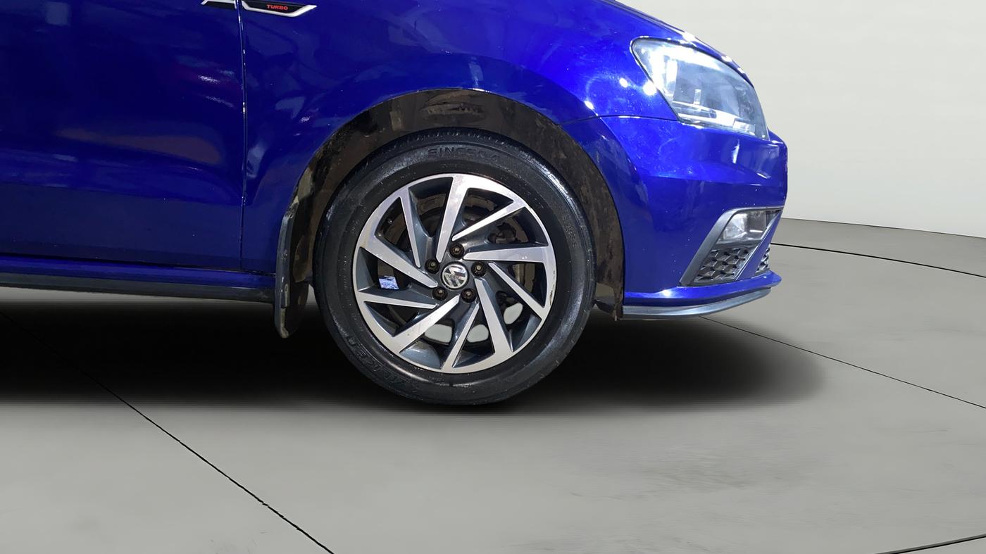 2021 Volkswagen Polo COMFORTLINE 1.0L TSI, Petrol, Manual, 17,849 km, Right Front Wheel