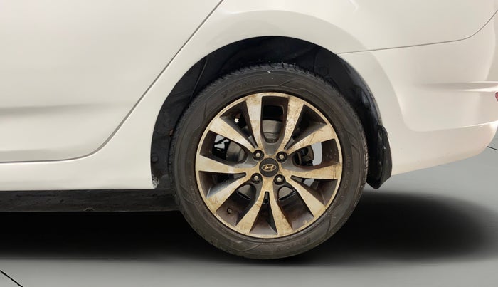 2013 Hyundai Verna FLUIDIC 1.6 CRDI SX, Diesel, Manual, 1,36,029 km, Left Rear Wheel