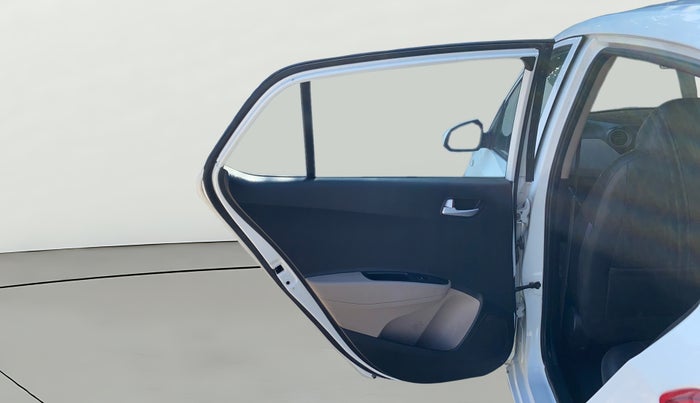 2017 Hyundai Grand i10 SPORTZ 1.2 KAPPA VTVT, Petrol, Manual, 80,359 km, LHS Rear Door