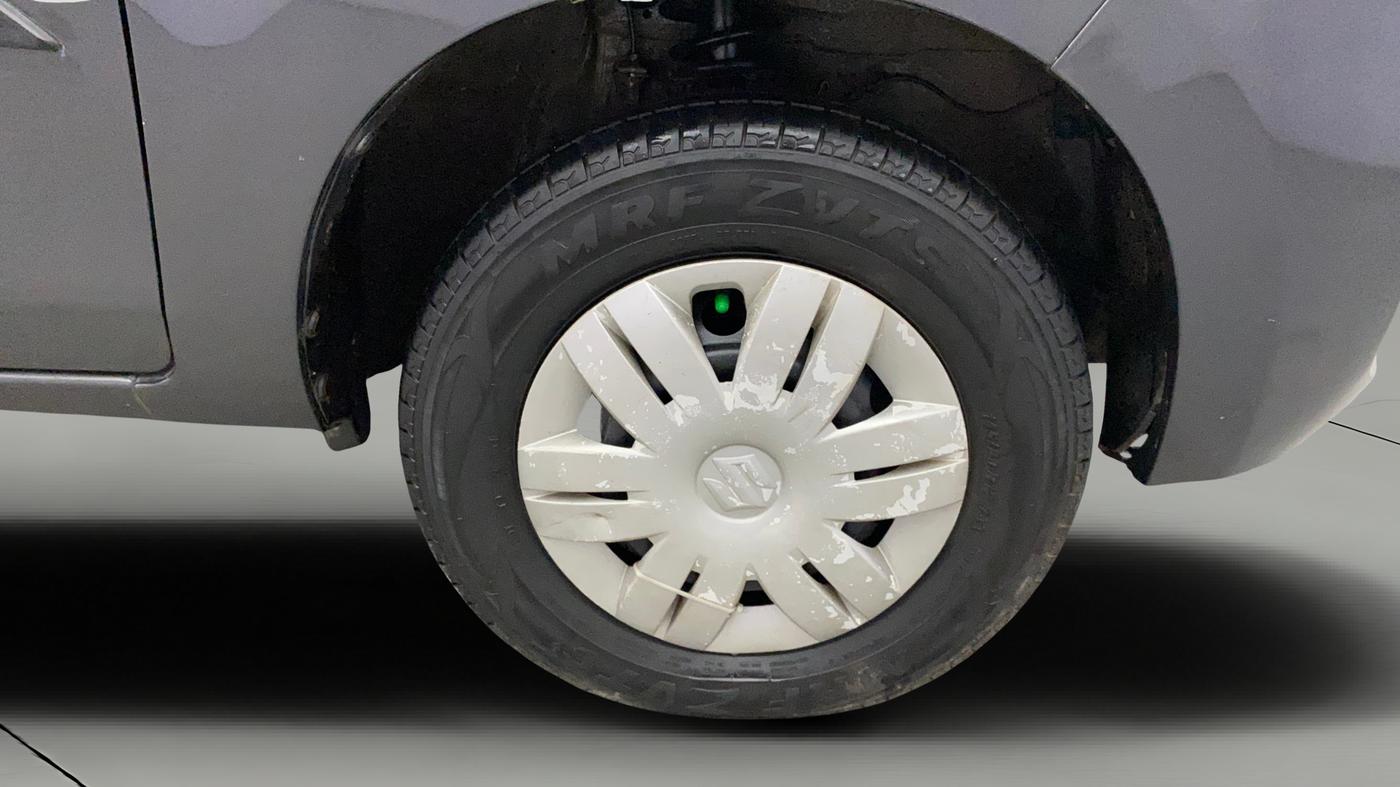 2019 Maruti Alto VXI, Petrol, Manual, 69,624 km, Right Front Wheel