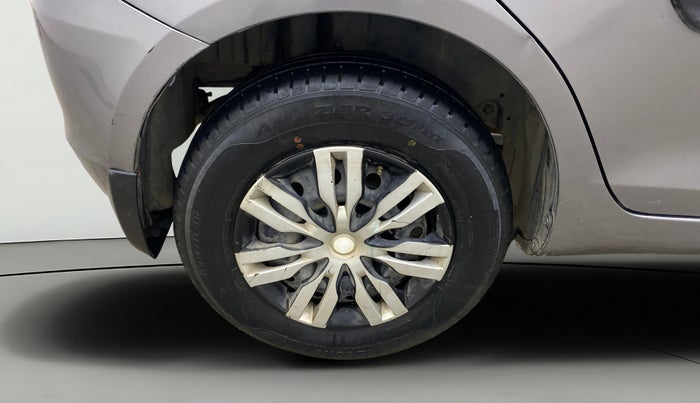 2014 Maruti Swift VXI, Petrol, Manual, 54,439 km, Right Rear Wheel