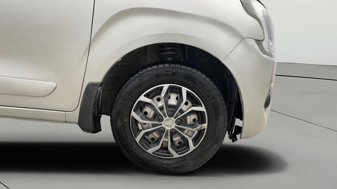 2022 Maruti New Wagon-R LXI CNG (O) 1.0, CNG, Manual, 84,138 km, Right Front Wheel