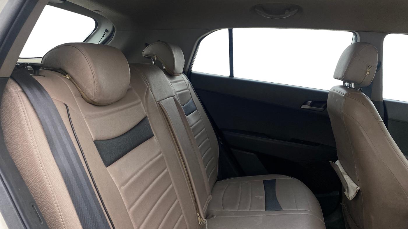 2016 Hyundai Creta SX PLUS 1.6 PETROL, Petrol, Manual, 85,593 km, Right Side Rear Door Cabin