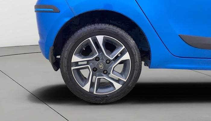 2018 Tata Tiago XZ PLUS DUAL TONE PETROL, Petrol, Manual, 80,193 km, Right Rear Wheel