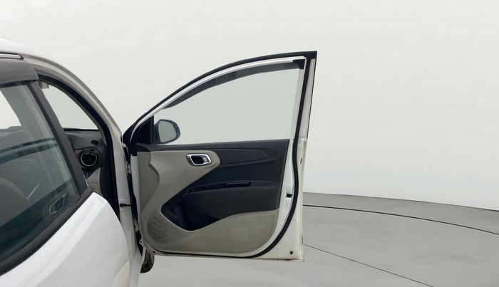 2023 Hyundai AURA SX 1.2 CNG, CNG, Manual, 59,761 km, RHS Front Door