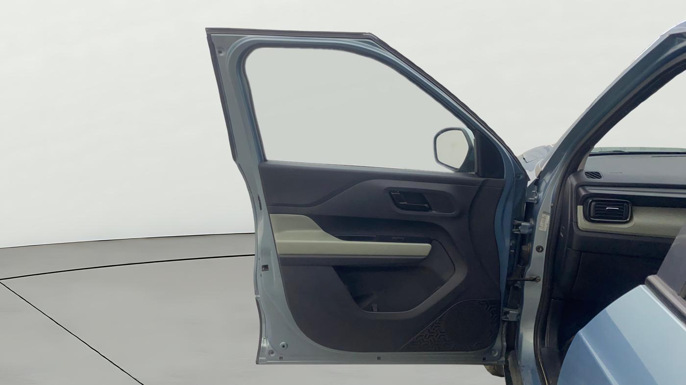 2021 Tata PUNCH ADVENTURE AMT, Petrol, Automatic, 73,695 km, LHS Front Door
