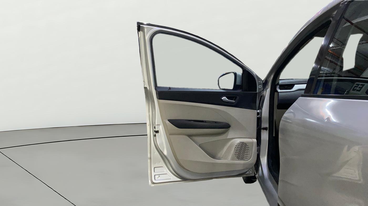 2019 Renault TRIBER RXZ, Petrol, Manual, 42,808 km, LHS Front Door