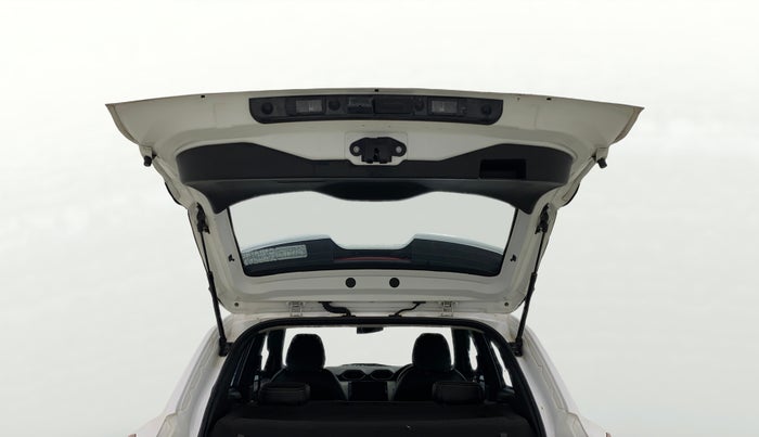 2022 Nissan MAGNITE XL, Petrol, Manual, 31,773 km, Boot Door Open