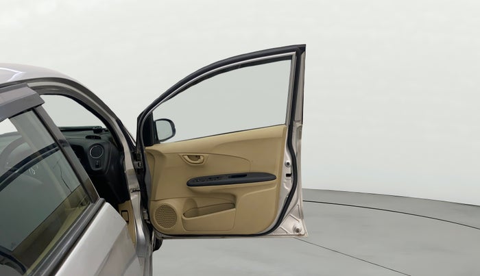 2015 Honda Amaze 1.2L I-VTEC S, Petrol, Manual, 1,07,704 km, RHS Front Door