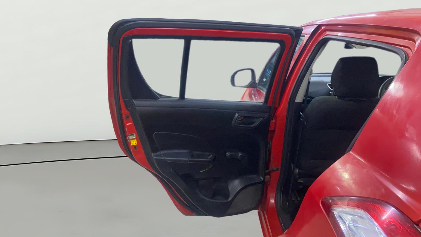 2016 Maruti Swift LXI (O), CNG, Manual, 91,862 km, LHS Rear Door