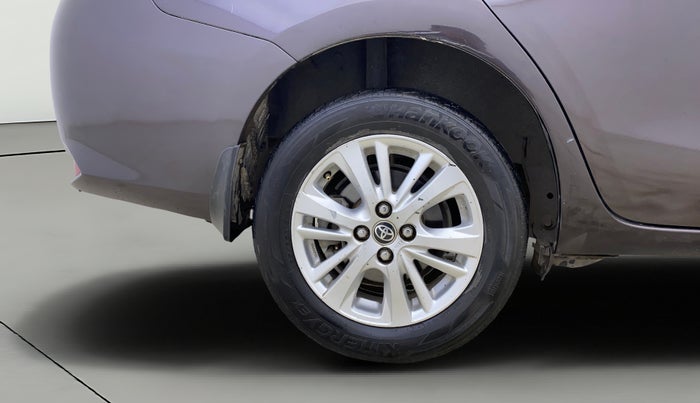2018 Toyota YARIS V CVT, Petrol, Automatic, 62,361 km, Right Rear Wheel