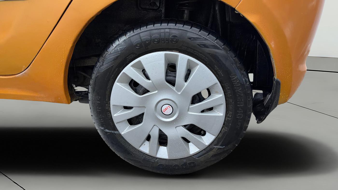 2016 Tata Tiago XT PETROL, Petrol, Manual, 58,676 km, Left Rear Wheel
