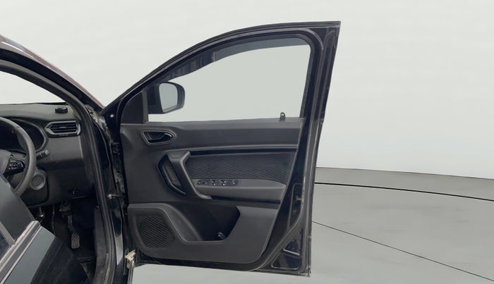 2023 Renault Kiger RXZ TURBO CVT, Petrol, Automatic, 30,767 km, RHS Front Door