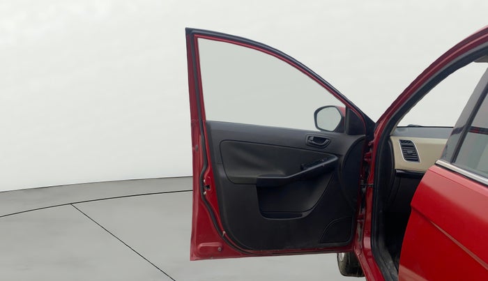 2016 Tata Zest XMS PETROL, Petrol, Manual, 82,099 km, LHS Front Door