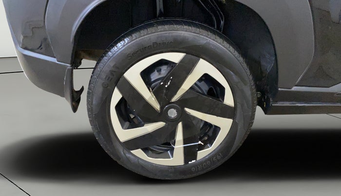 2023 Nissan MAGNITE Geza Edition CVT, Petrol, Automatic, 42,922 km, Right Rear Wheel