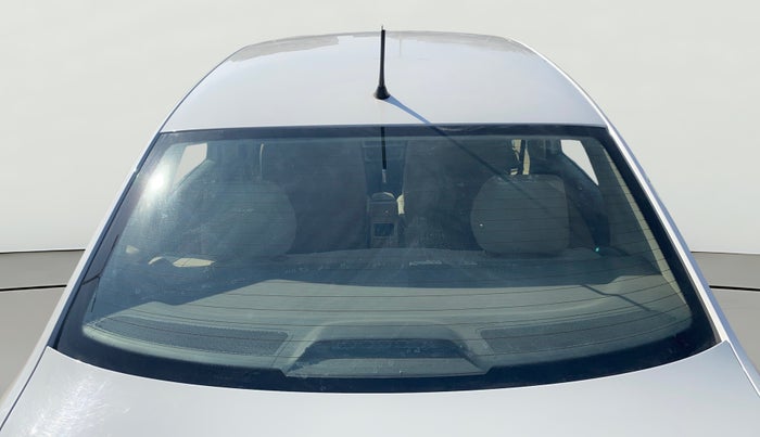 2018 Volkswagen Vento HIGHLINE PLUS 1.5 AT 16 ALLOY, Diesel, Automatic, 1,31,512 km, Rear Windshield