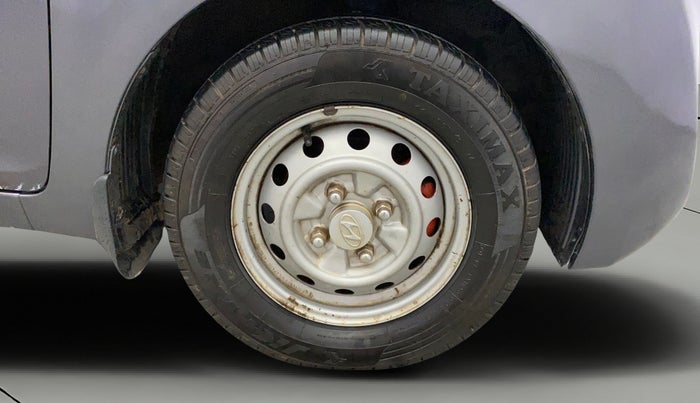 2016 Hyundai Eon ERA +, Petrol, Manual, 36,637 km, Right Front Wheel