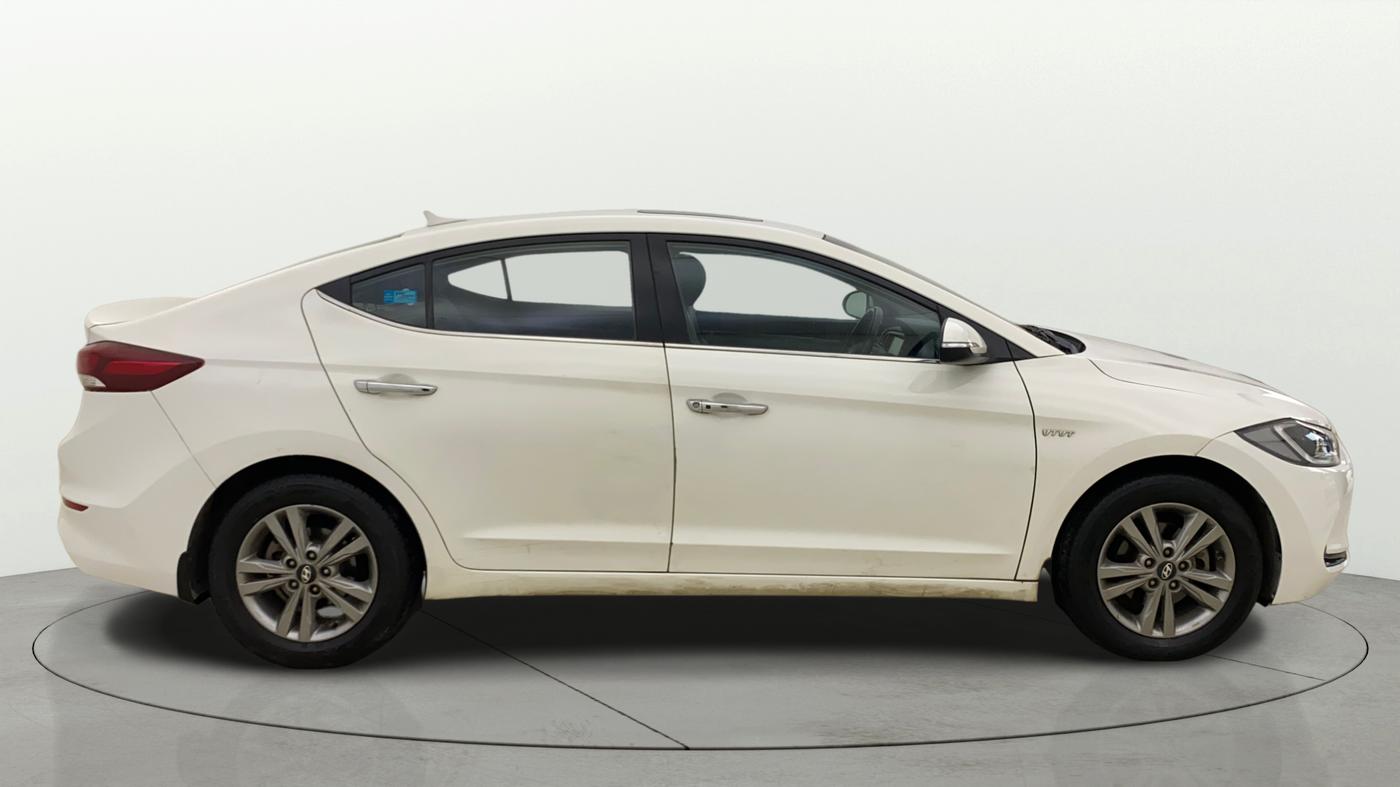 2018 Hyundai New Elantra 2.0 SX(O) AT PETROL, Petrol, Automatic, 53,432 km, Right Side View
