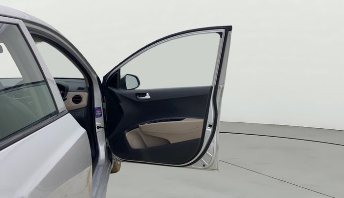 2017 Hyundai Grand i10 SPORTZ 1.2 KAPPA VTVT, Petrol, Manual, 59,232 km, RHS Front Door