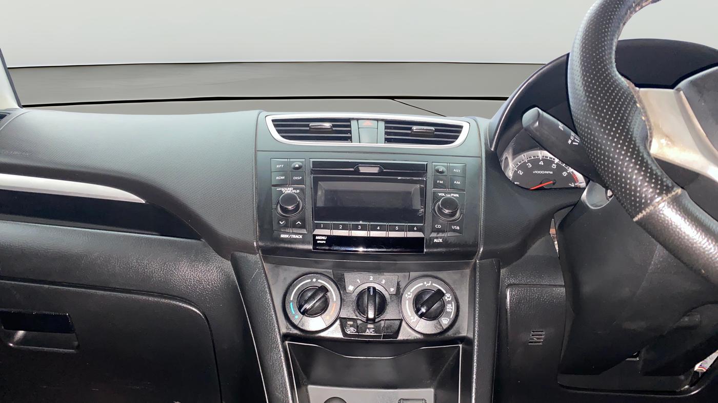2016 Maruti Swift VXI O, Petrol, Manual, 52,601 km, Air Conditioner