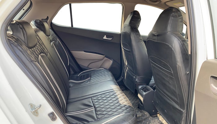 2018 Hyundai Grand i10 SPORTZ 1.2 KAPPA VTVT, Petrol, Manual, 37,122 km, Right Side Rear Door Cabin