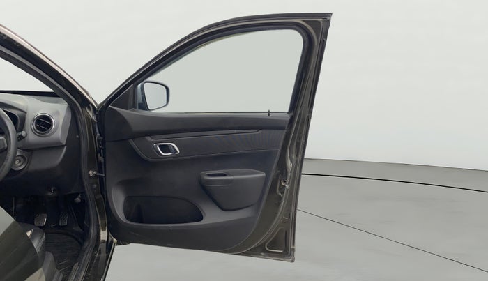 2018 Renault Kwid RXT 1.0 (O), Petrol, Manual, 84,581 km, RHS Front Door