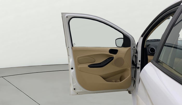 2018 Ford Figo Aspire TITANIUM 1.2 PETROL, CNG, Manual, 44,366 km, LHS Front Door