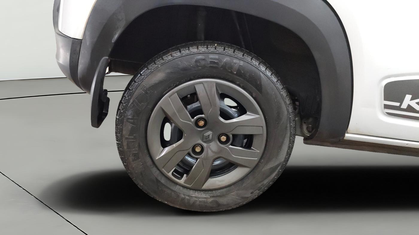 2019 Renault Kwid RXT 1.0 AMT (O), Petrol, Automatic, 55,391 km, Right Rear Wheel