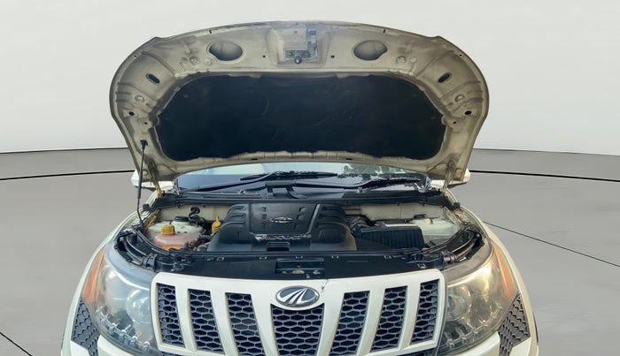 2015 Mahindra XUV500 W6, Diesel, Manual, 76,338 km, Open Bonet