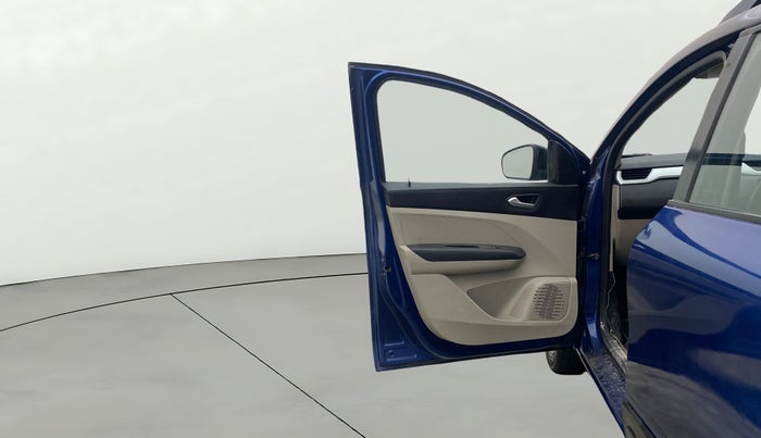 2021 Renault TRIBER RXZ DUAL TONE, Petrol, Manual, 25,482 km, LHS Front Door