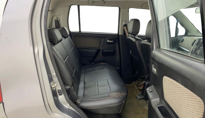 2016 Maruti Wagon R 1.0 LXI CNG, CNG, Manual, 1,06,985 km, Right Side Rear Door Cabin