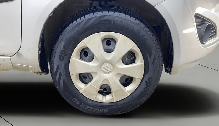 2013 Maruti Ritz VXI, Petrol, Manual, 37,215 km, Right Front Wheel