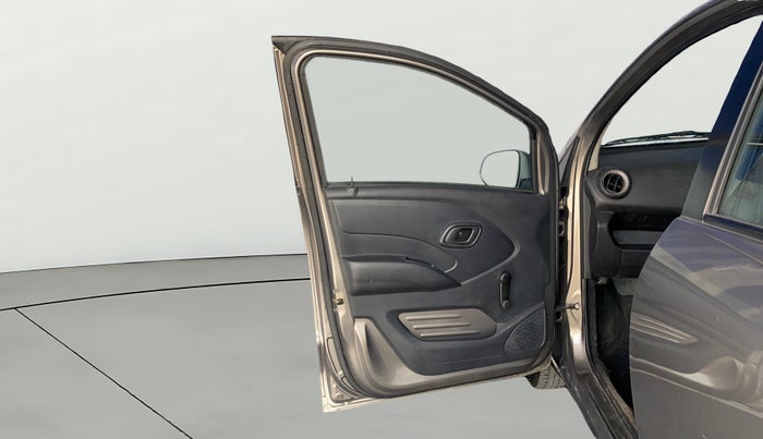 2019 Datsun Redi Go A, CNG, Manual, 61,615 km, LHS Front Door