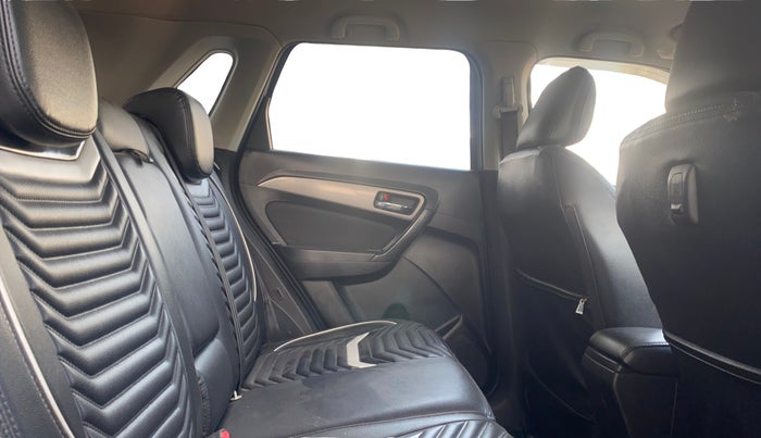 2019 Maruti Vitara Brezza ZDI PLUS AMT, Diesel, Automatic, 82,253 km, Right Side Rear Door Cabin