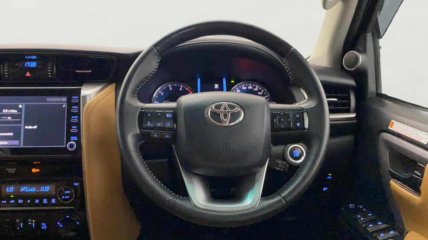 2023 Toyota Fortuner 4X4 AT 2.8 DIESEL, Diesel, Automatic, 83,884 km, Steering Wheel Close Up