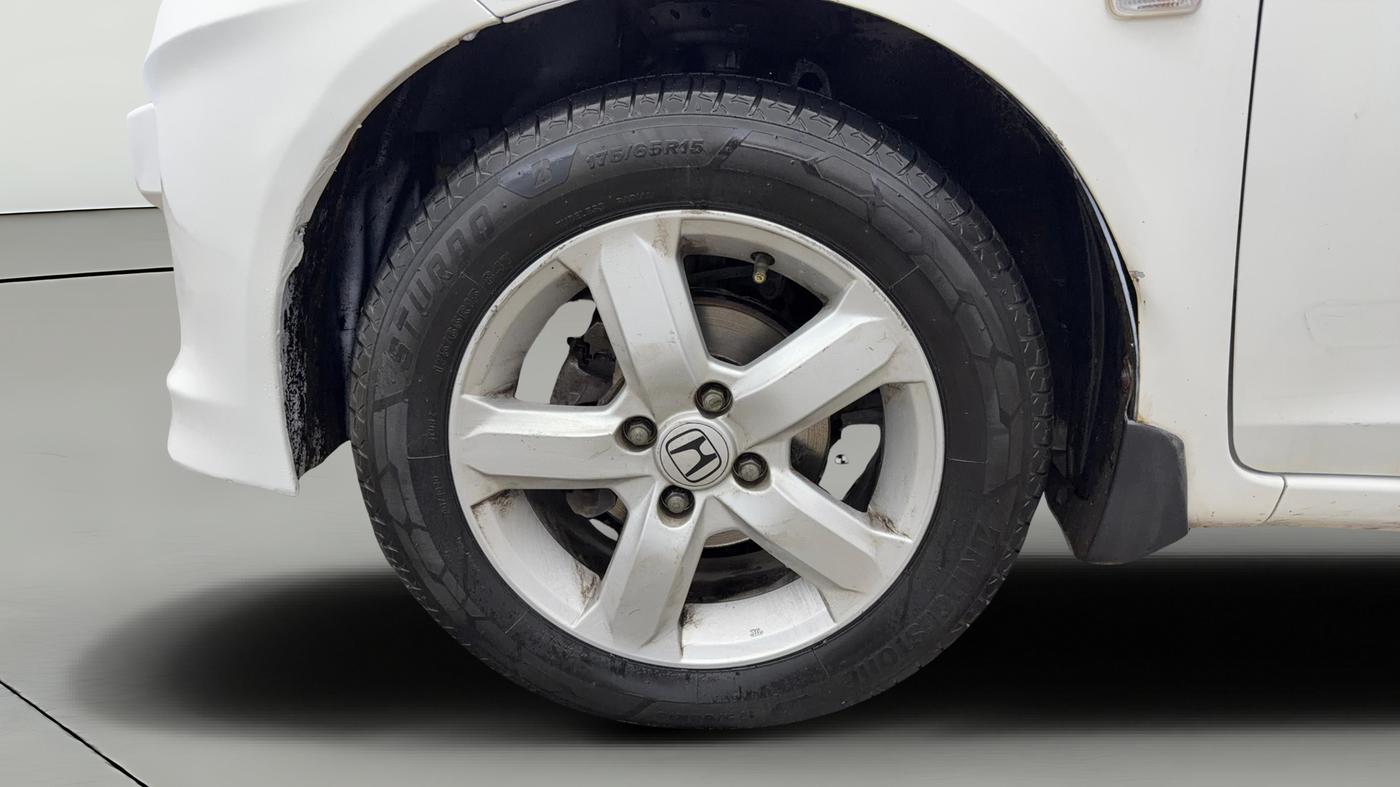 2015 Honda Brio E MT, Petrol, Manual, 98,180 km, Left Front Wheel