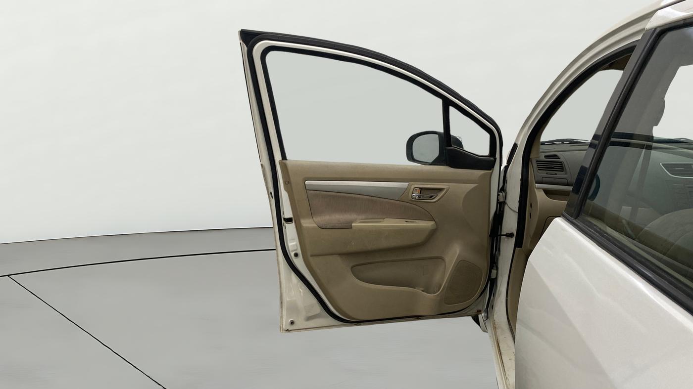 2013 Maruti Ertiga VXI CNG, CNG, Manual, 1,19,674 km, LHS Front Door