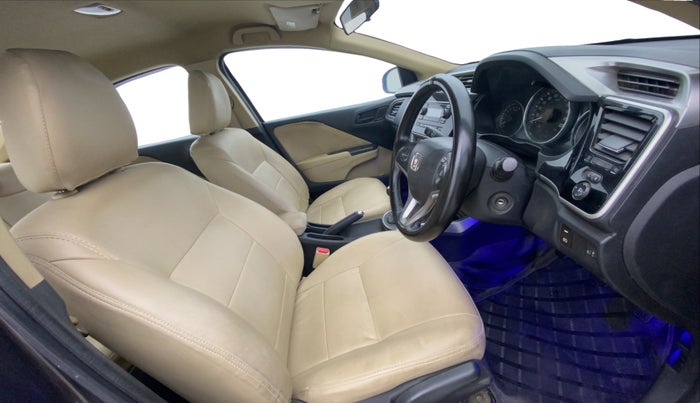 2014 Honda City 1.5L I-VTEC V MT, Petrol, Manual, 1,29,990 km, Right Side Front Door Cabin