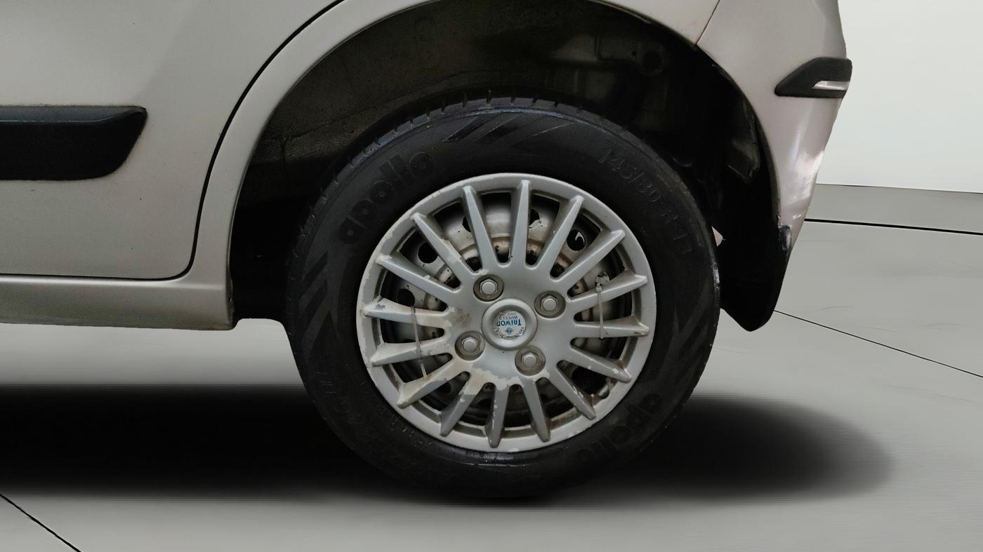 2018 Maruti Wagon R 1.0 LXI CNG, CNG, Manual, 1,01,604 km, Left Rear Wheel