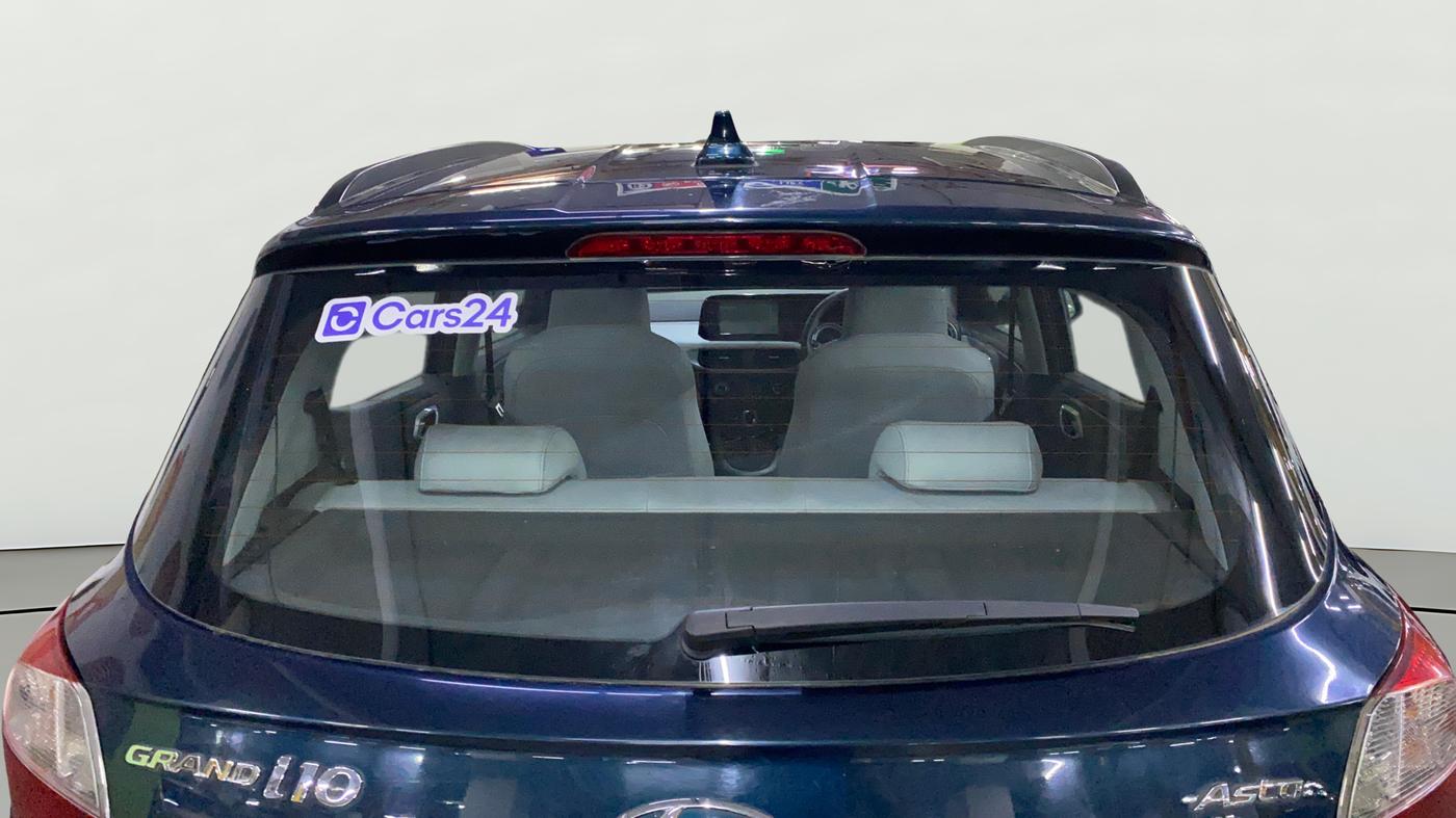 2022 Hyundai GRAND I10 NIOS ASTA AMT 1.2 KAPPA VTVT, Petrol, Automatic, 5,189 km, Rear Windshield