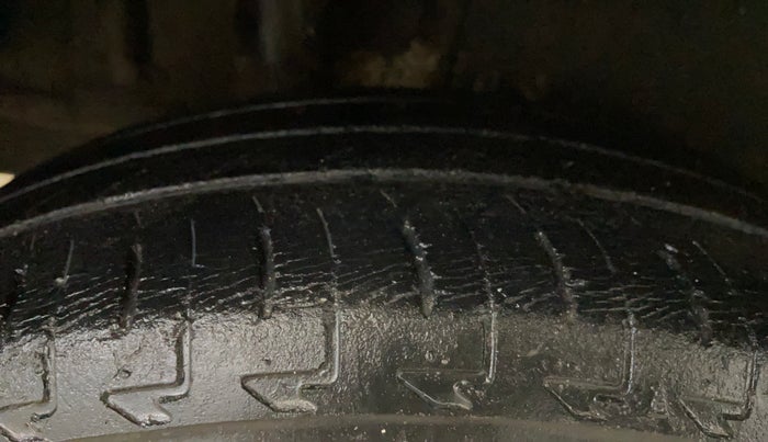 2017 Maruti IGNIS ZETA 1.2 AMT, Petrol, Automatic, 39,009 km, Right Rear Tyre Tread