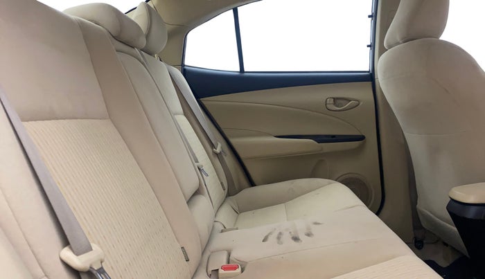 2018 Toyota YARIS J MT, Petrol, Manual, 86,756 km, Right Side Rear Door Cabin