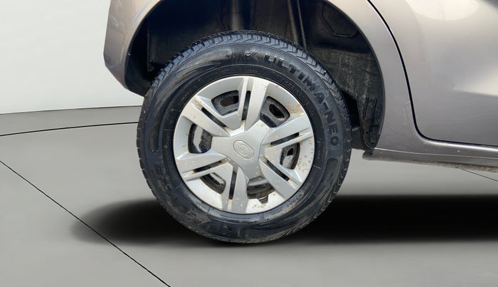 2018 Datsun Redi Go T (O), Petrol, Manual, 61,237 km, Right Rear Wheel