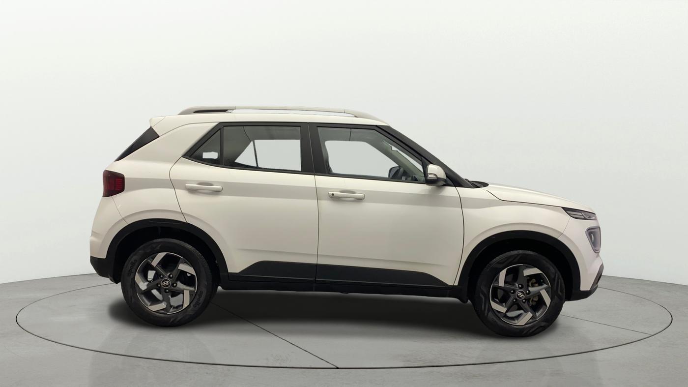 2019 Hyundai VENUE SX 1.0 TURBO, Petrol, Manual, 1,25,229 km, Right Side View