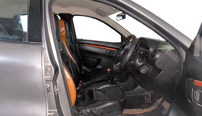 2019 Renault Kwid CLIMBER 1.0, Petrol, Manual, 88,945 km, Right Side Front Door Cabin