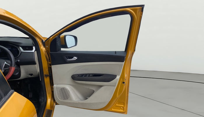 2019 Renault TRIBER RXZ, Petrol, Manual, 58,668 km, RHS Front Door