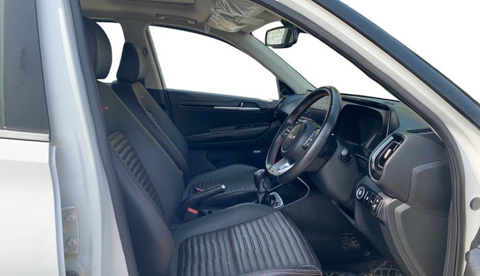 2021 KIA SONET GTX PLUS 1.0 IMT DUAL TONE, Petrol, Manual, 44,847 km, Right Side Front Door Cabin